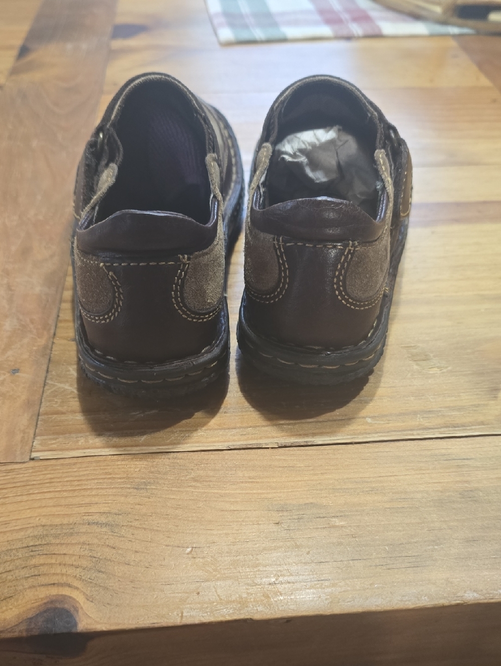 Women's Size 7 Born Casual Suede Slip-On Shoes in Brown - Picture 4 of 6